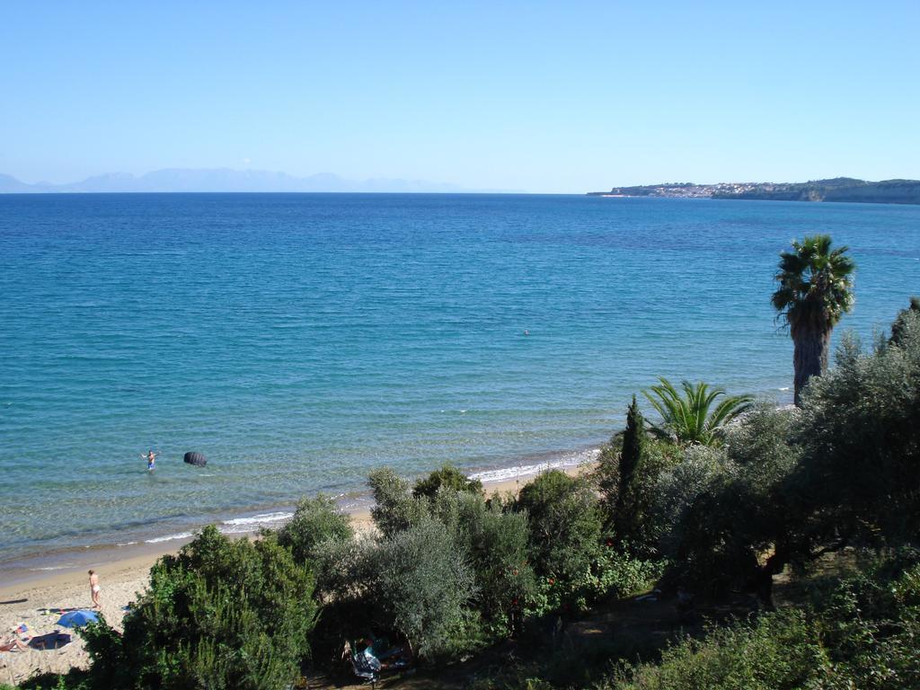 Takis Haikos House Two Minutes Walk To The Beach Peroulia Vounária Dış mekan fotoğraf